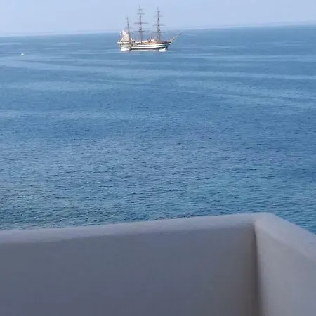 Ship Appartaments Scalea